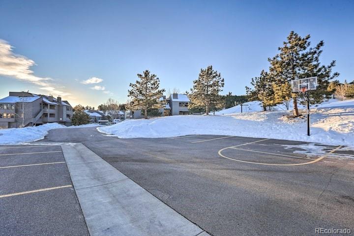 23538 Pondview Place Unit: B