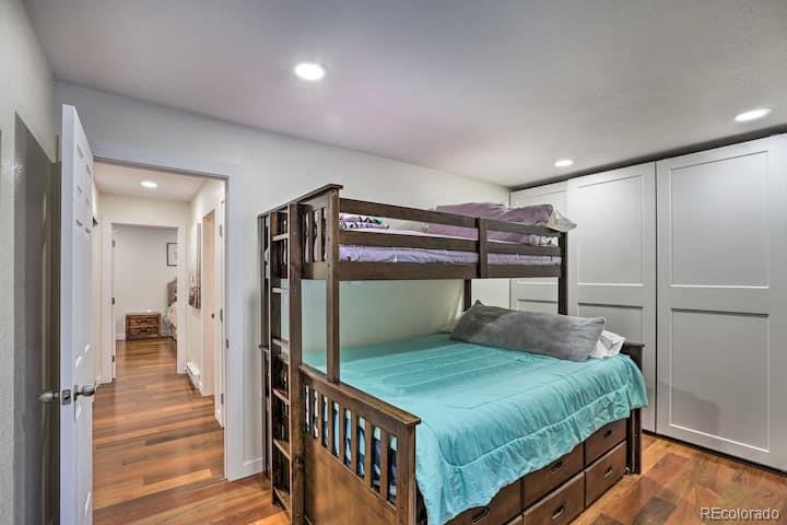 23538 Pondview Place Unit: B