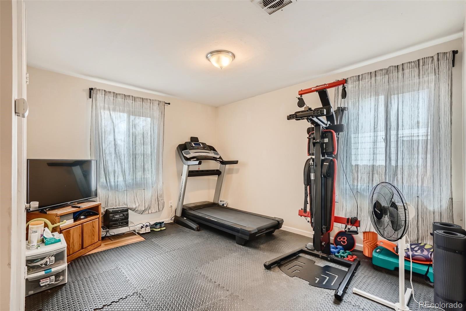 1310 Valentia Street