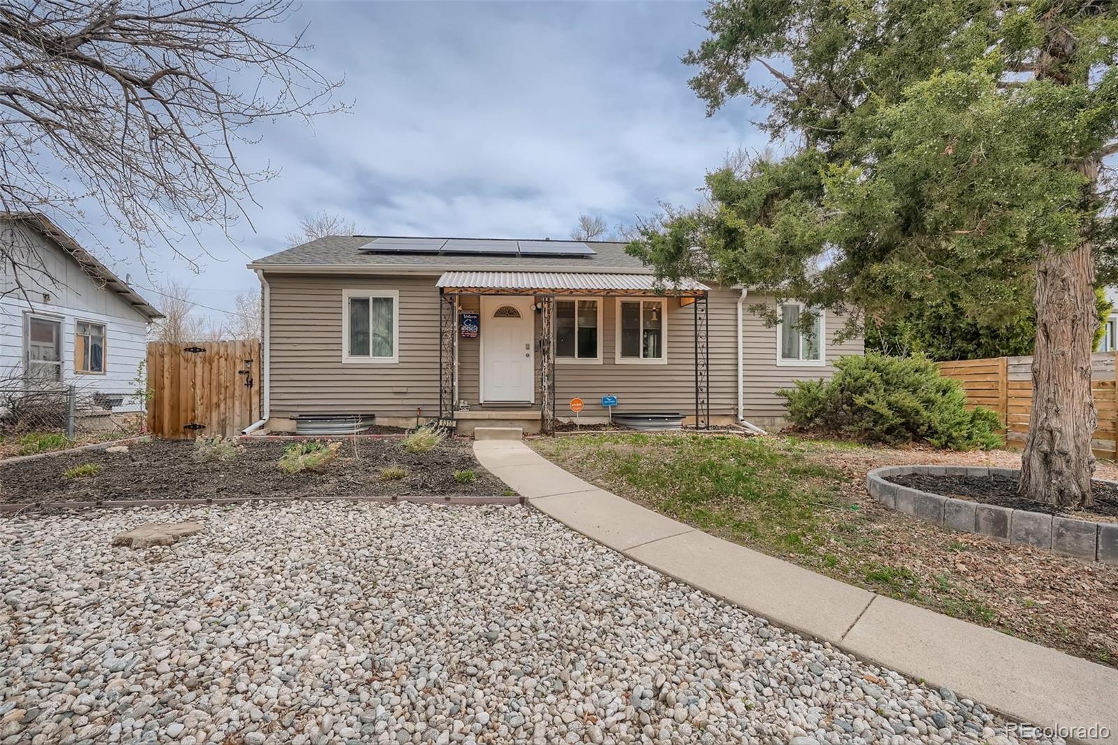 1310 Valentia Street