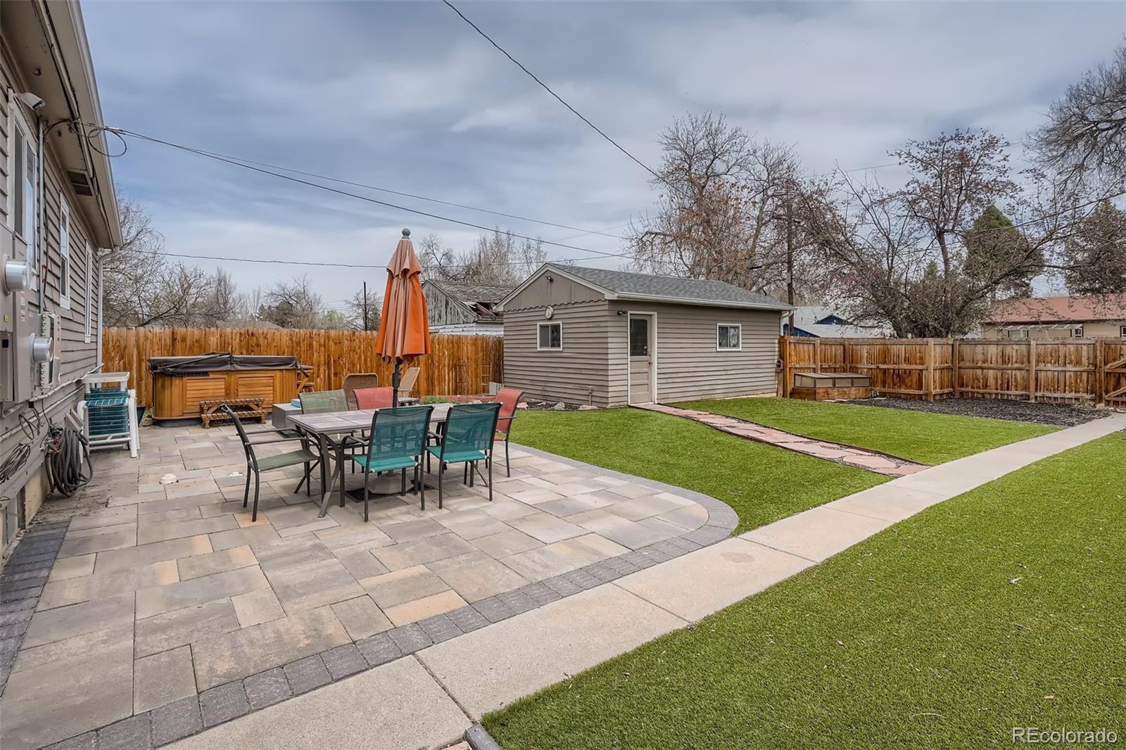 1310 Valentia Street