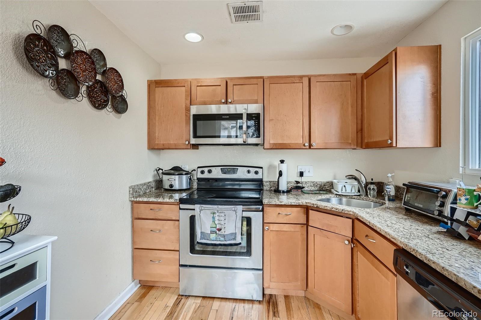 1310 Valentia Street