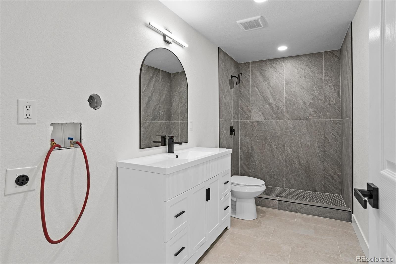 922 Park View Street