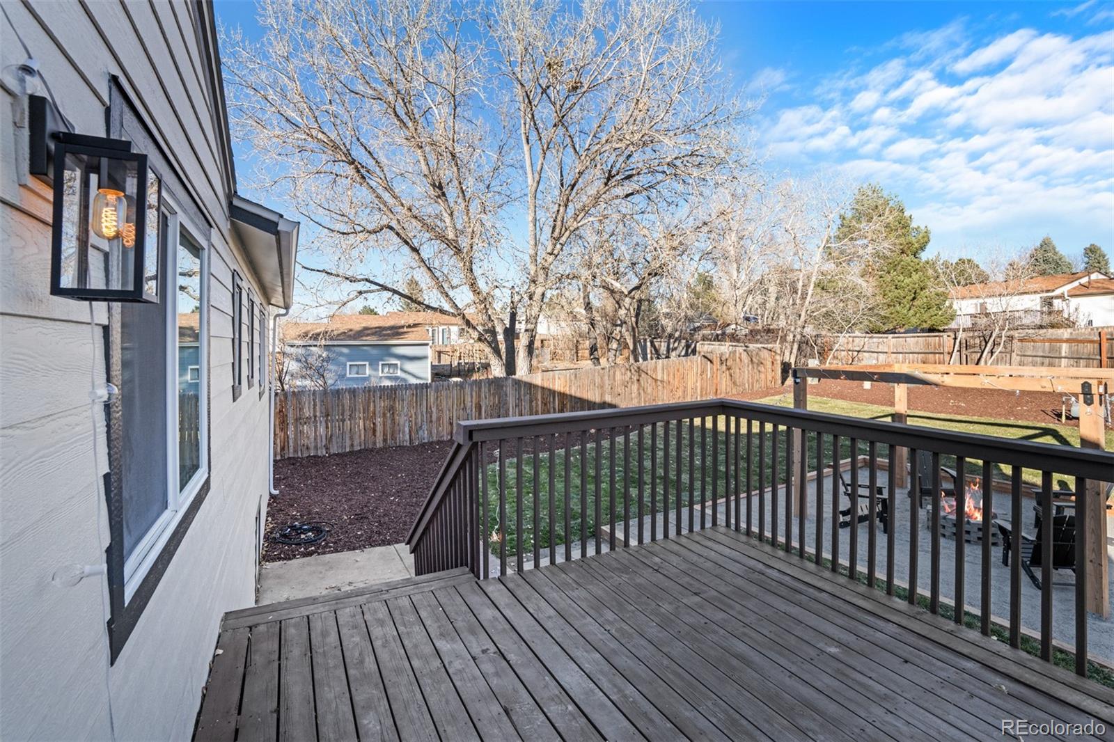 922 Park View Street