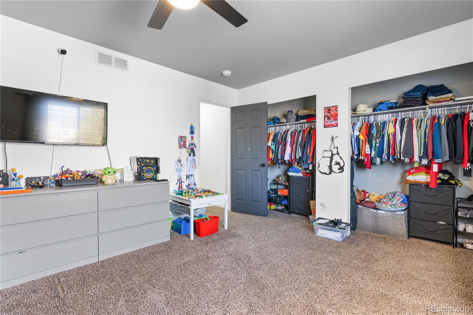 260 Stonehaven Street Circle