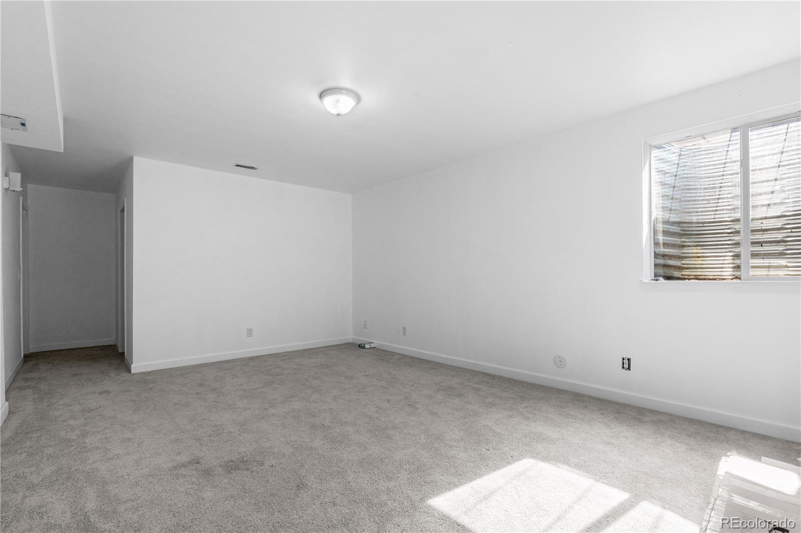 260 Stonehaven Street Circle