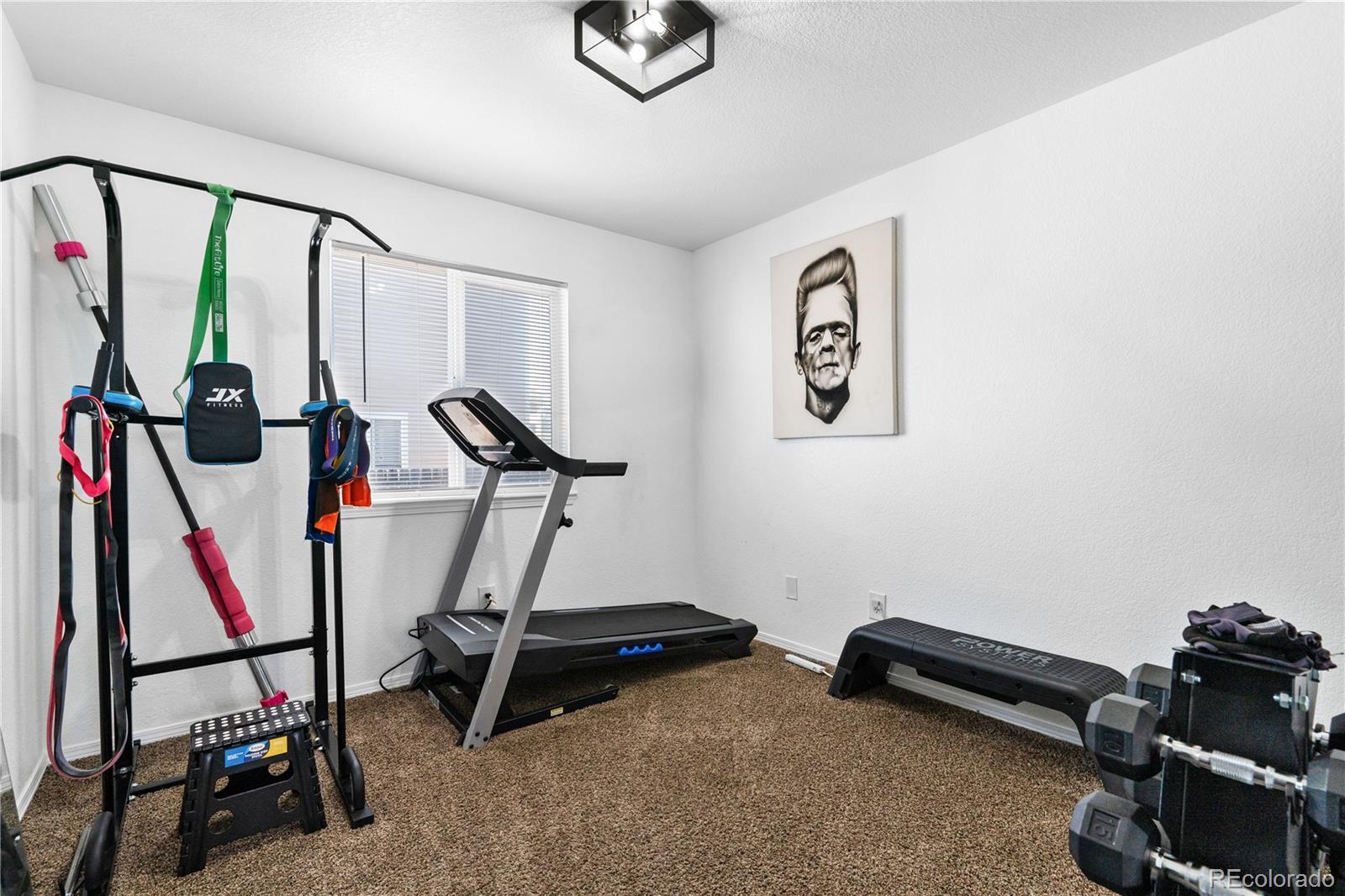 260 Stonehaven Street Circle