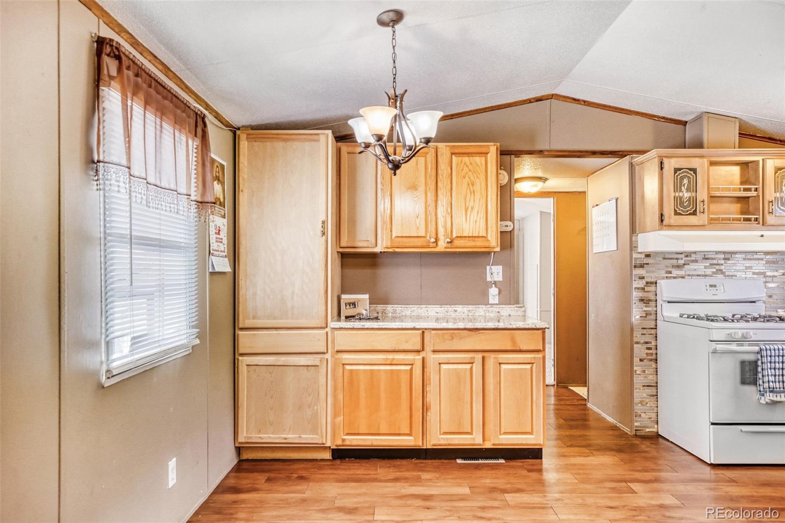 10201 Riverdale Roads