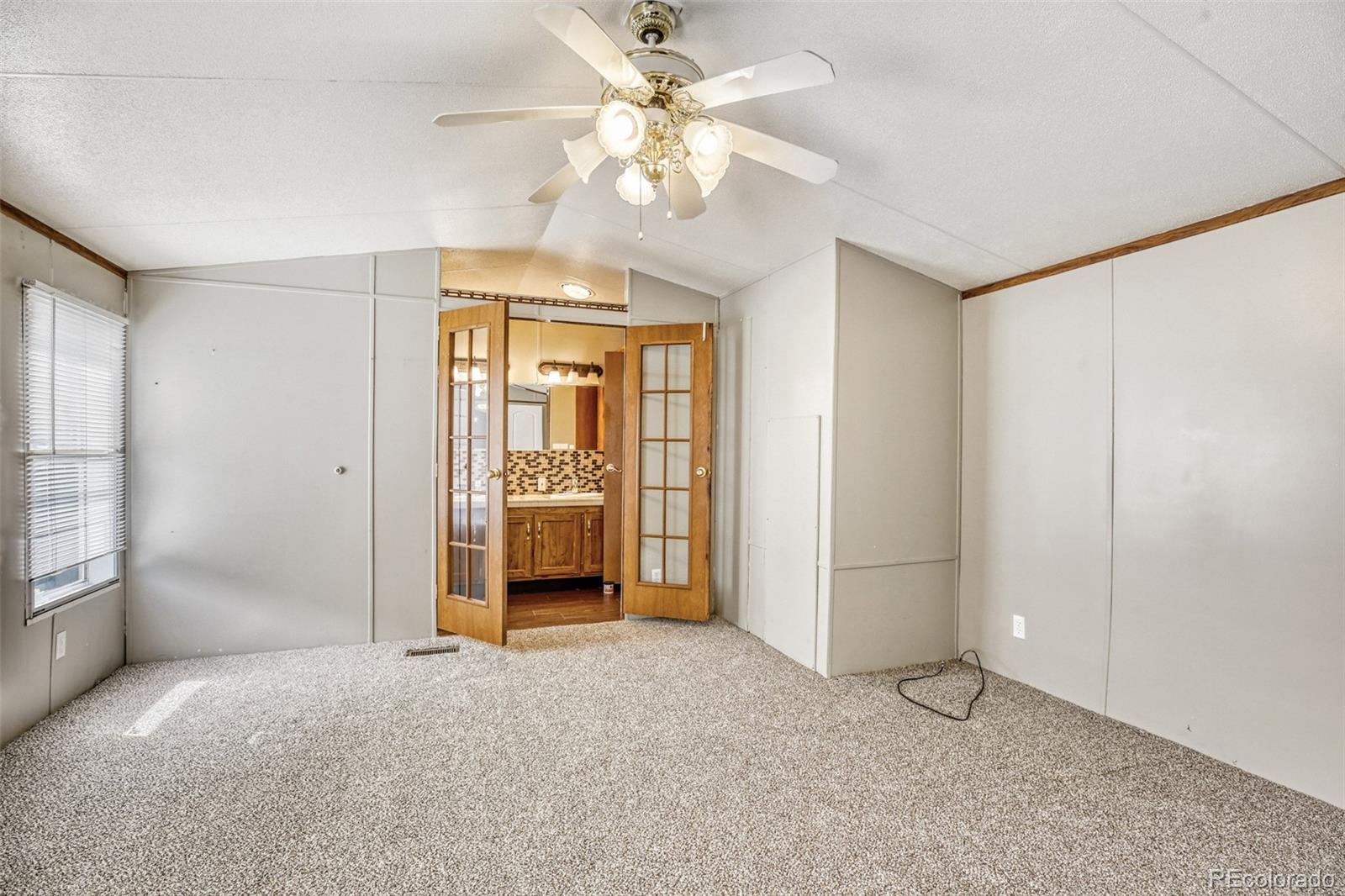 10201 Riverdale Roads
