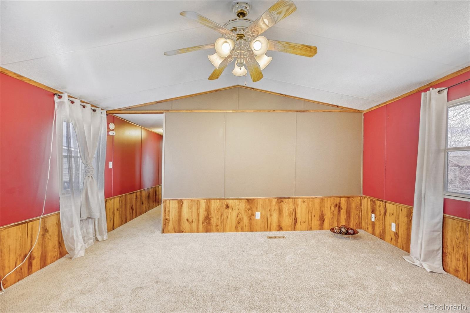 10201 Riverdale Roads