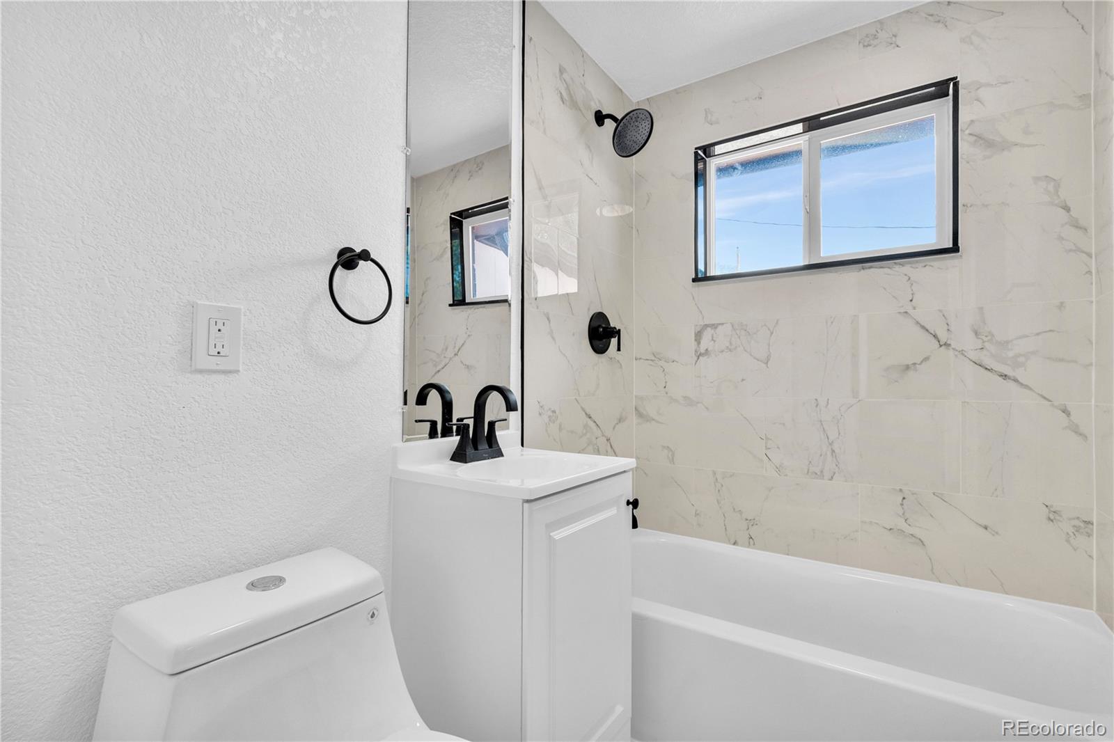 882-888 Wolff Street