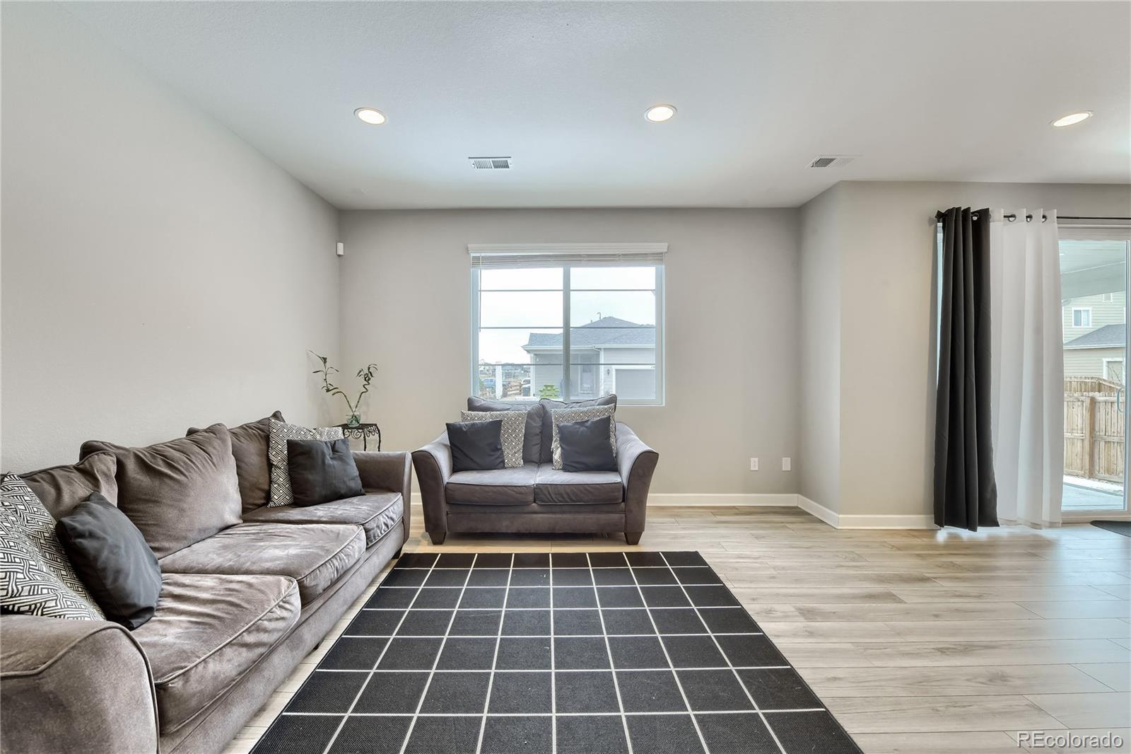 18009 E 99th Place