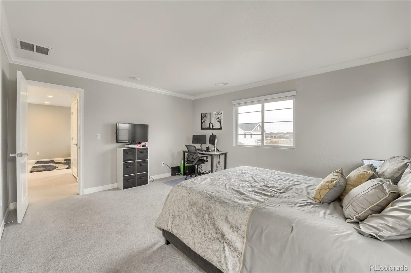 18009 E 99th Place