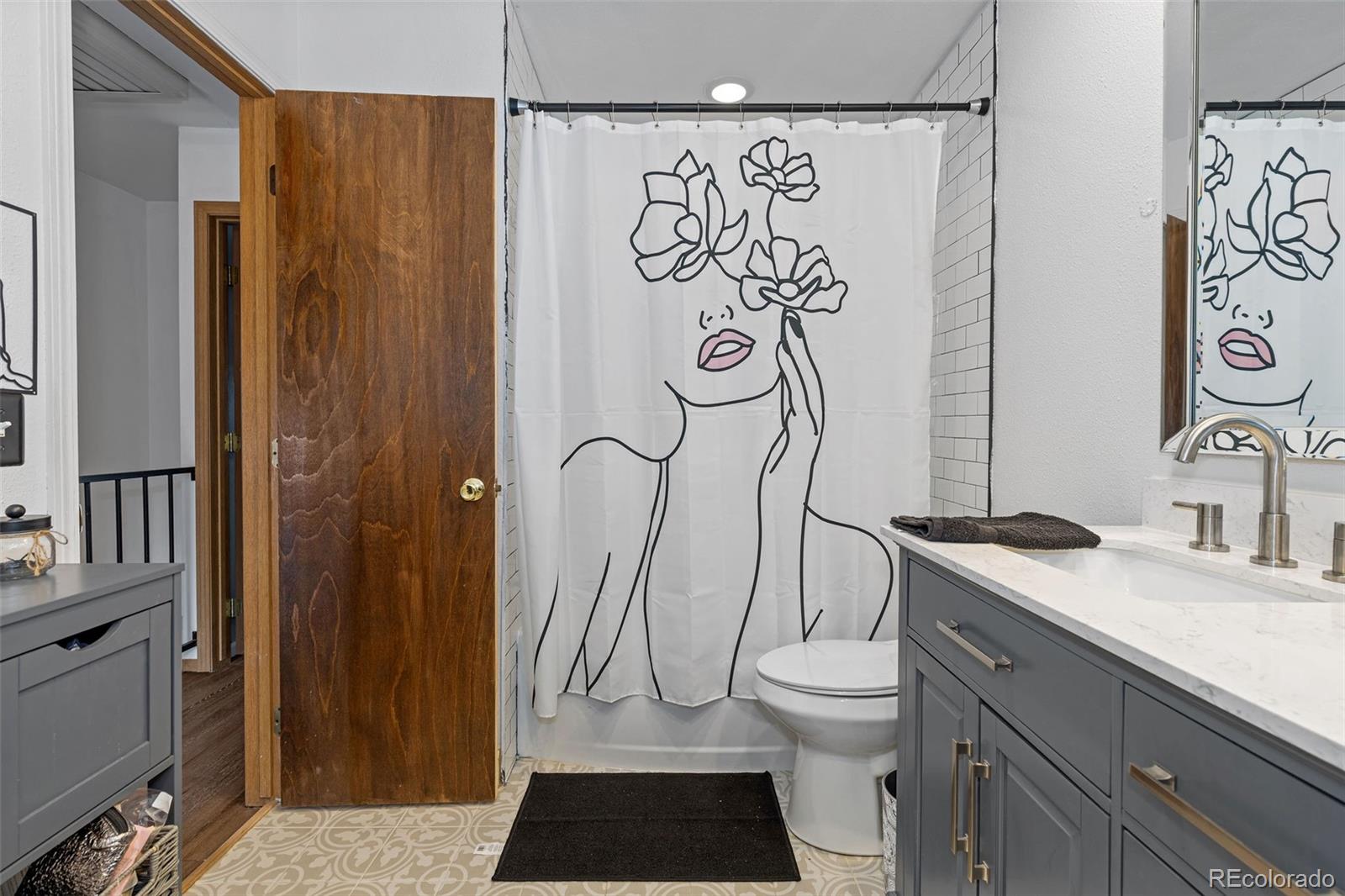 1811 S Quebec Way #98