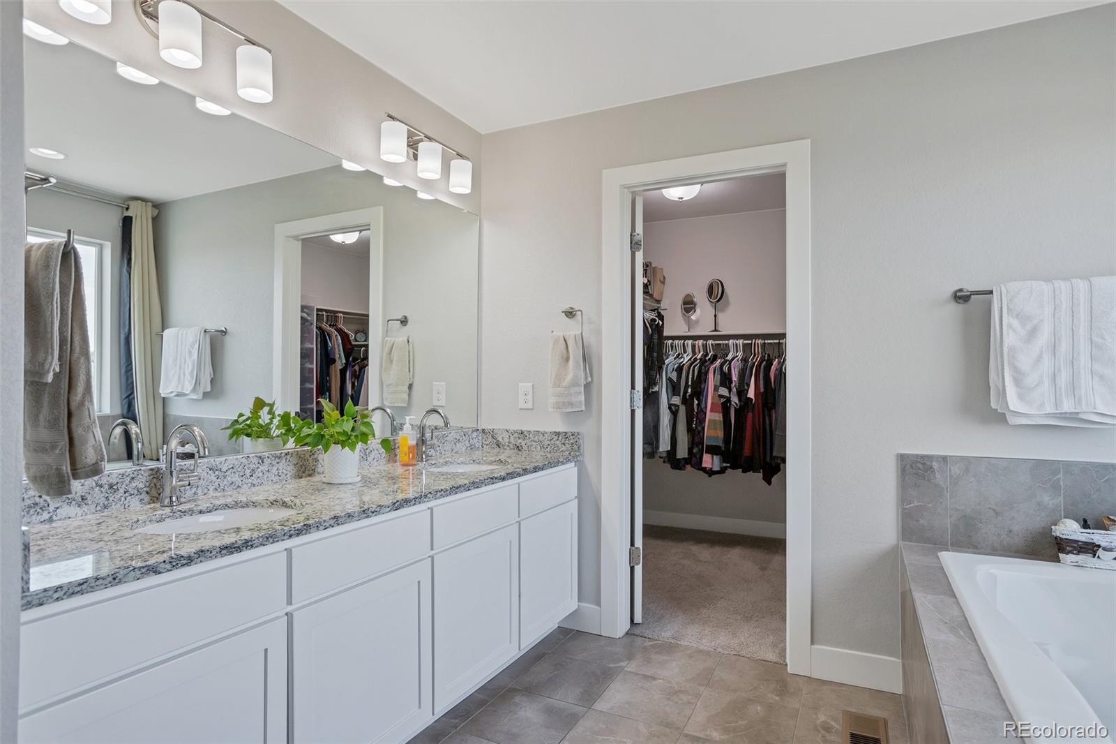 4707 Hannibal Street