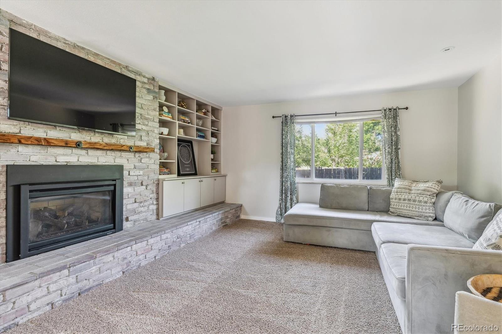 5670 E Amherst Avenue