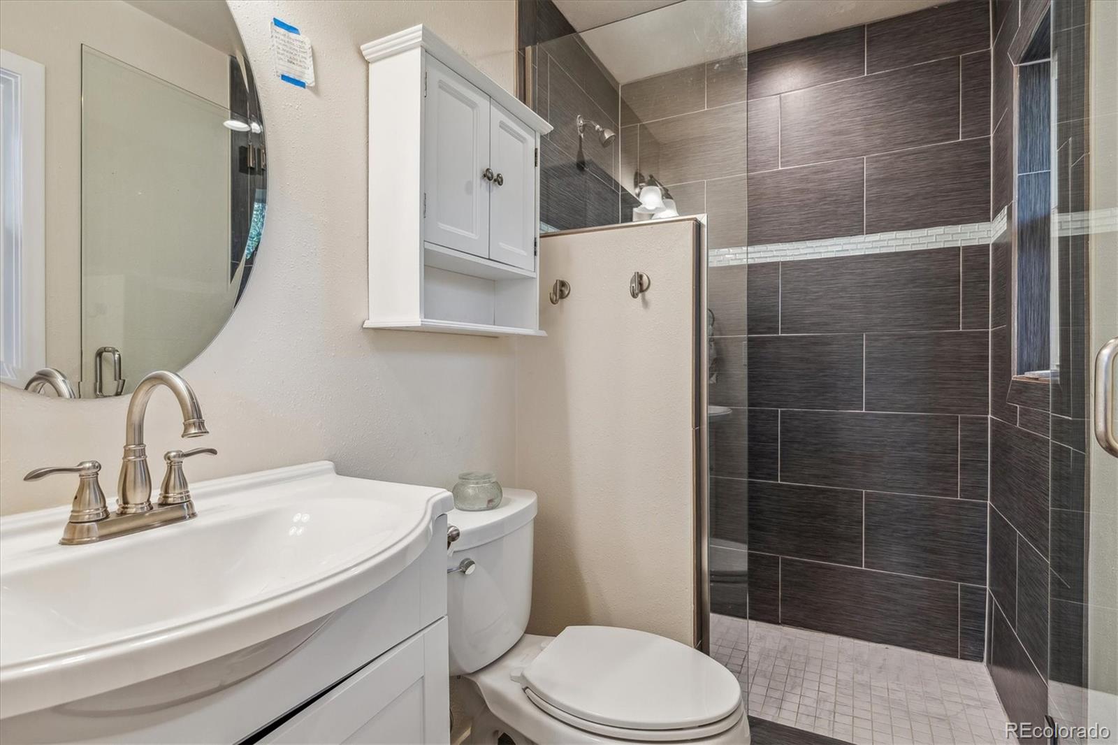 5670 E Amherst Avenue