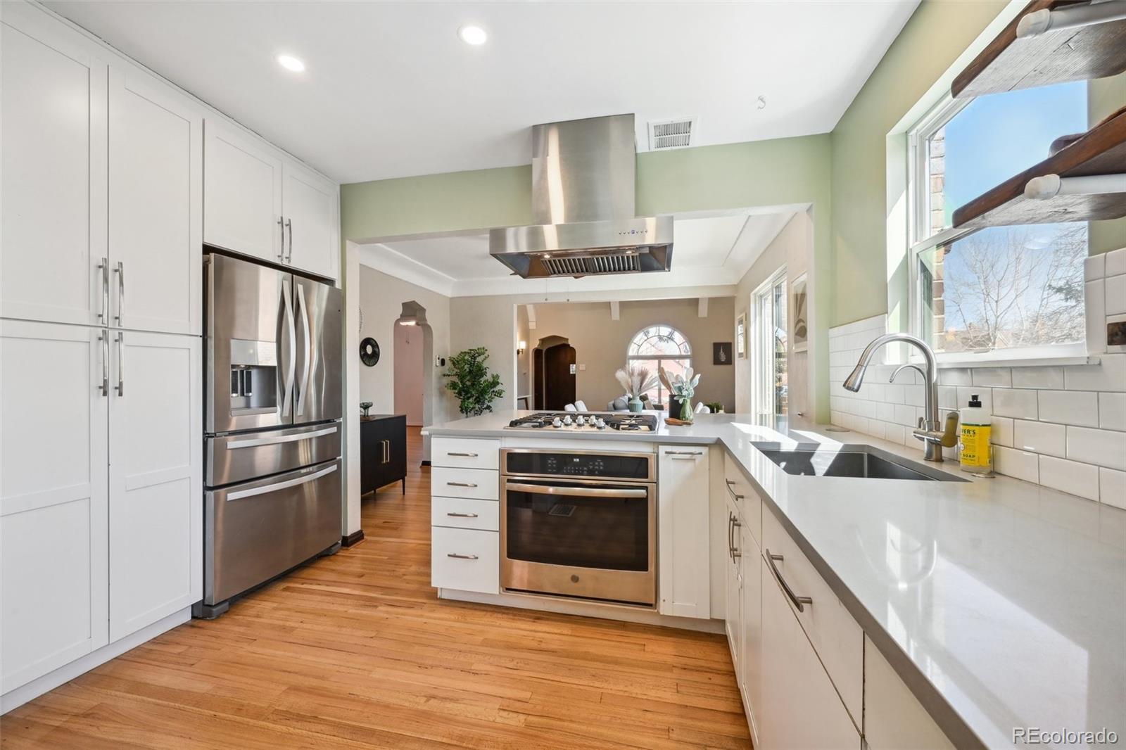 1375 Tennyson Street