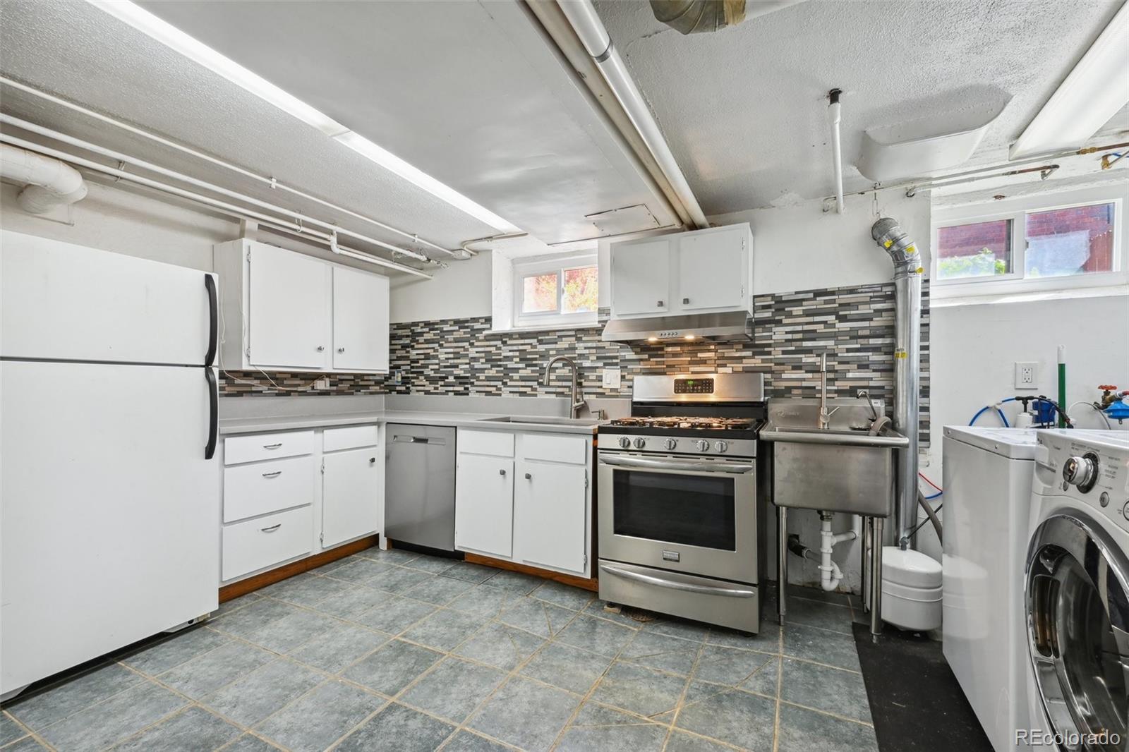 1375 Tennyson Street