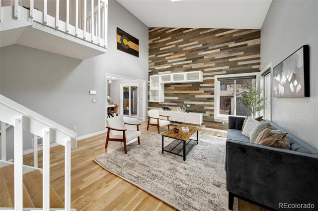 5337 E 112th Place