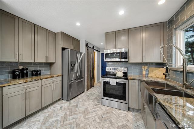 5337 E 112th Place