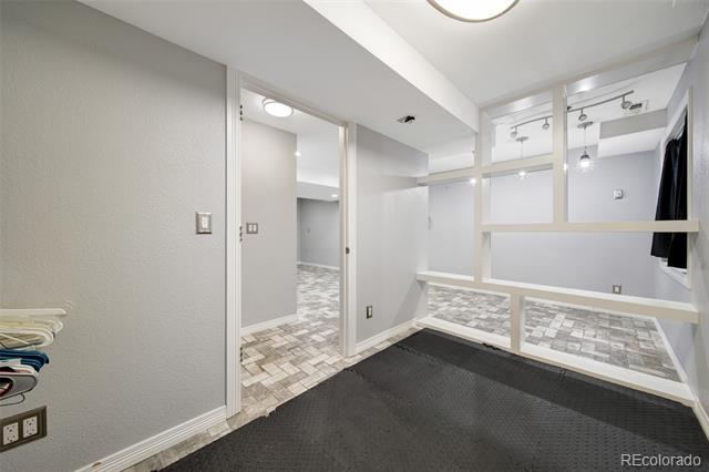 5337 E 112th Place