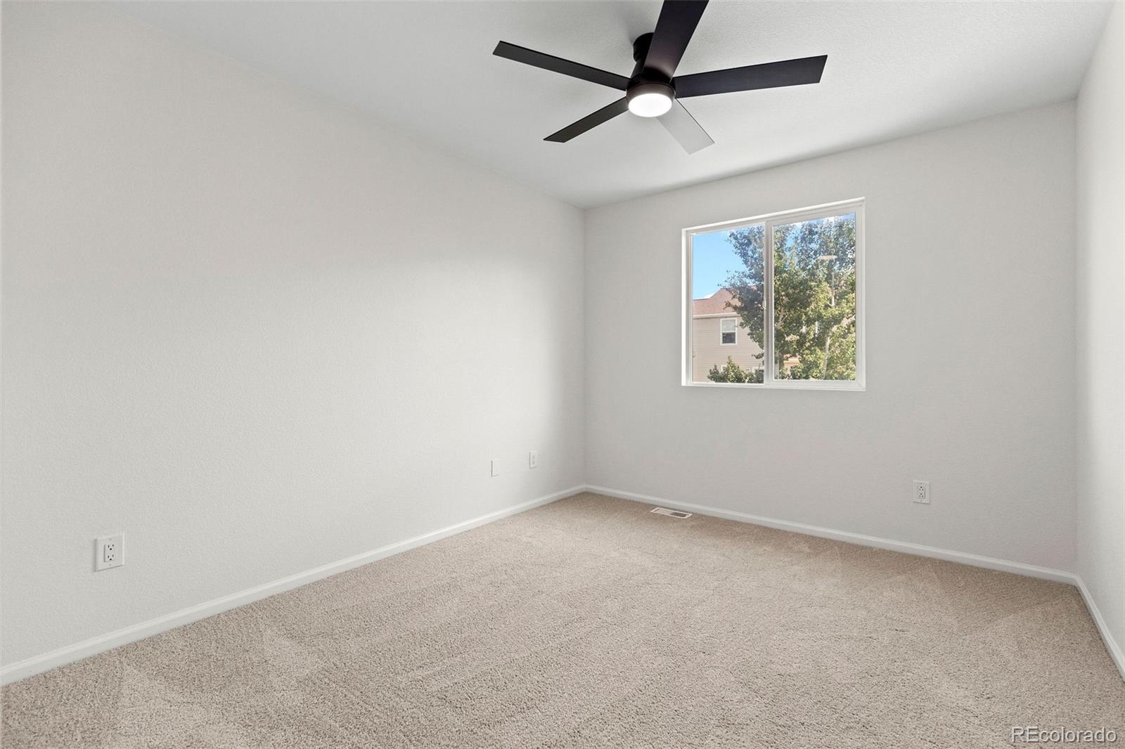 21960 E Crestline Lane
