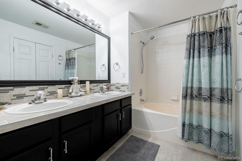 3850 Strawberry Field Grove Unit: E