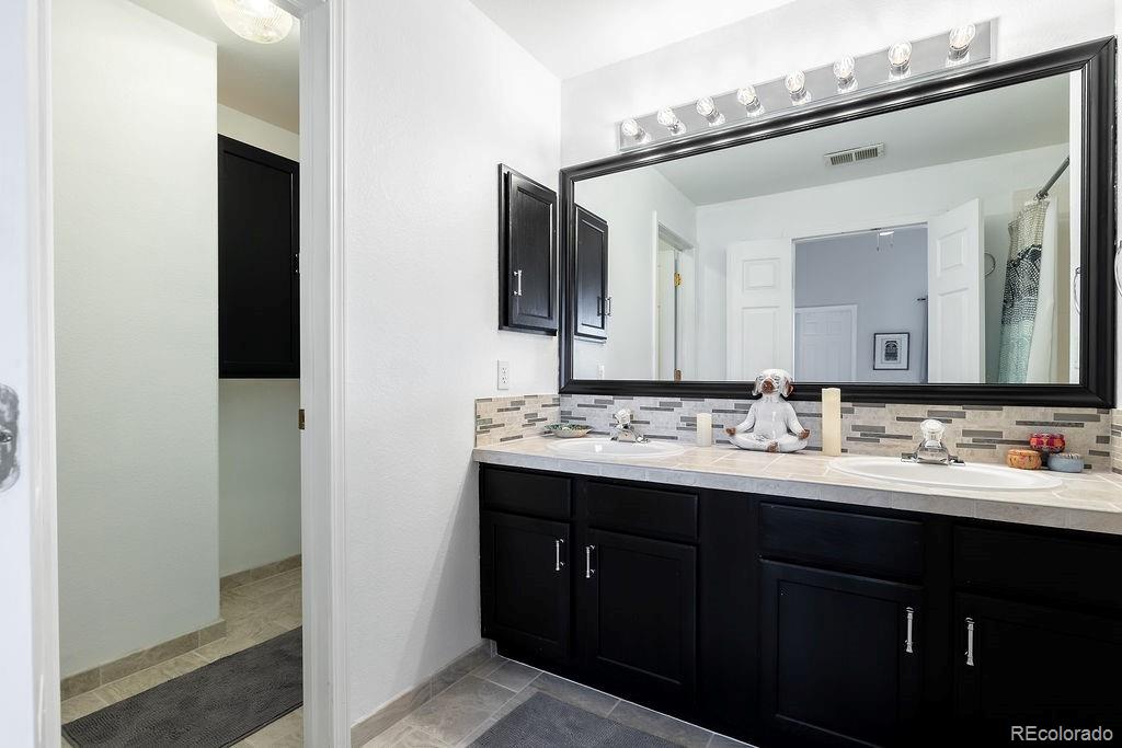 3850 Strawberry Field Grove Unit: E
