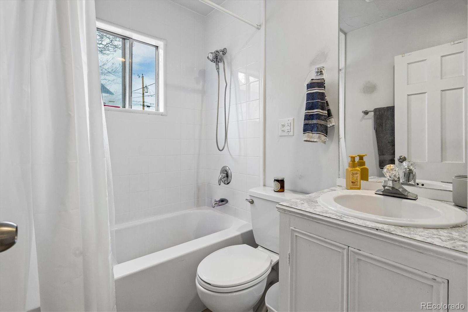 1819 S Madison Street