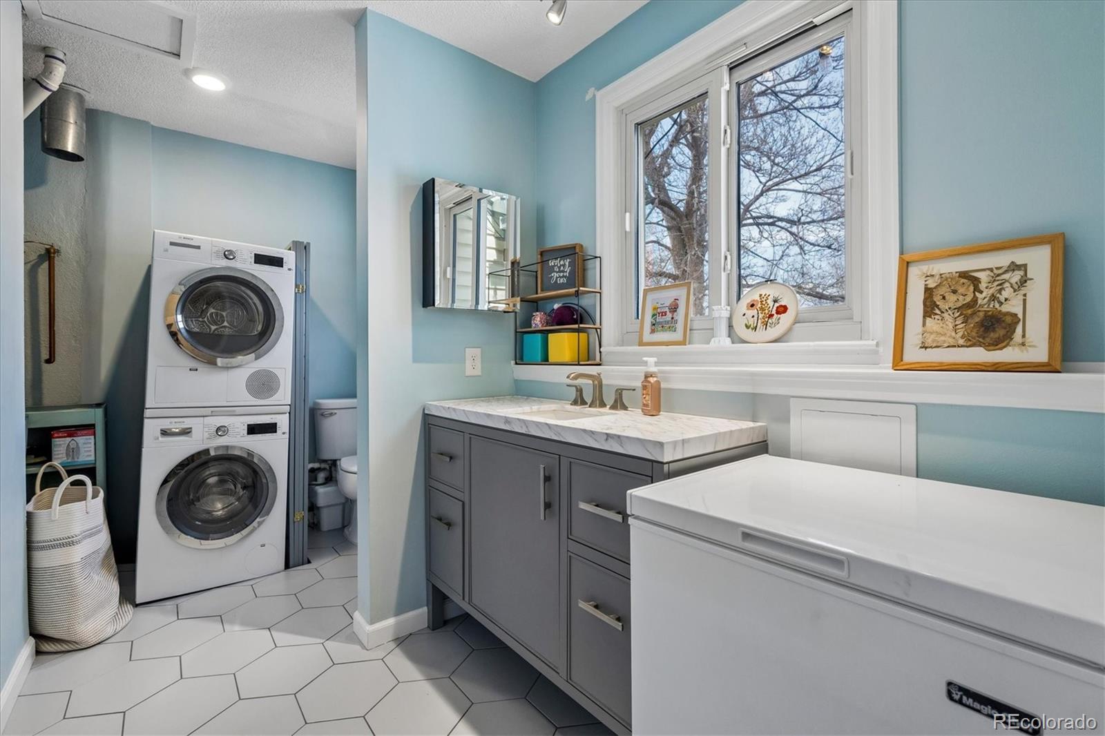 1819 S Madison Street