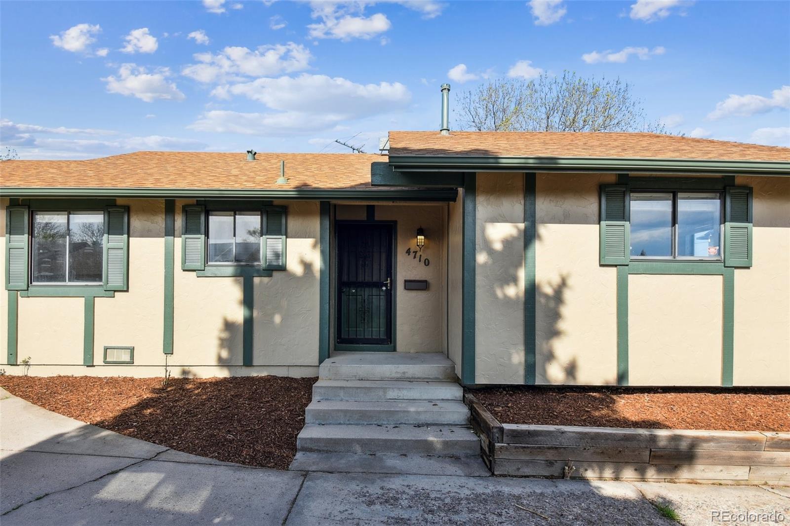 4710 E Louisiana Avenue