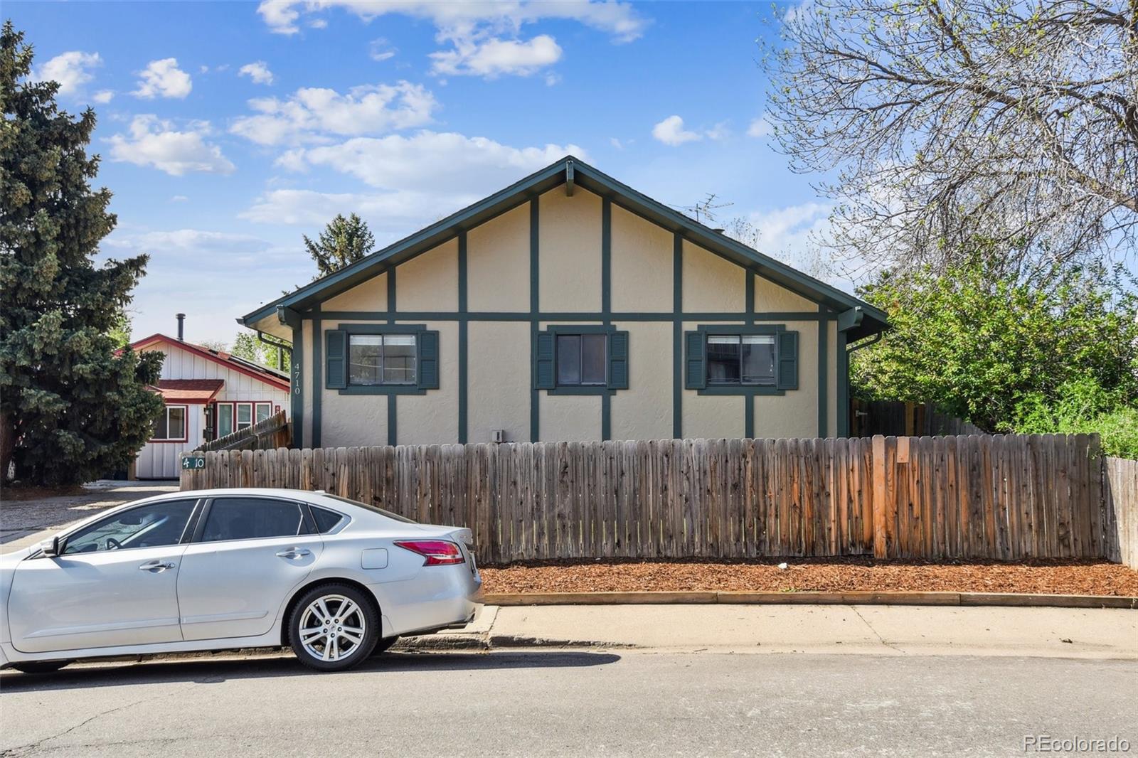 4710 E Louisiana Avenue