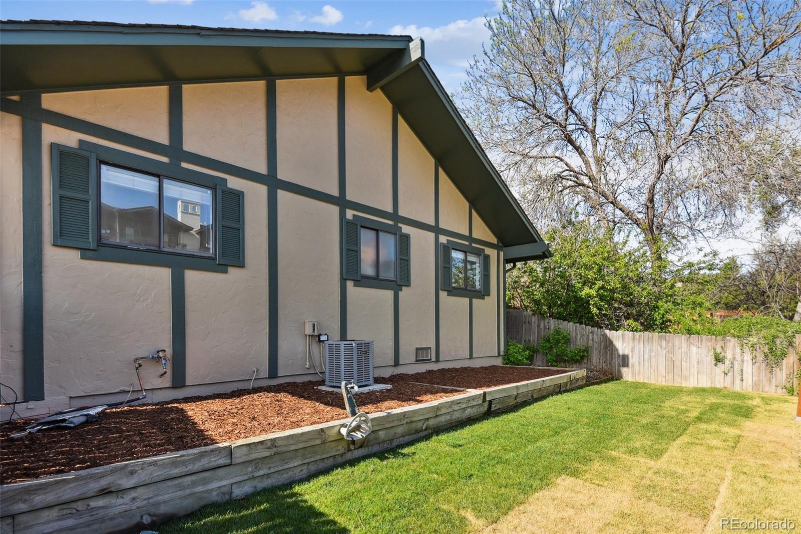 4710 E Louisiana Avenue