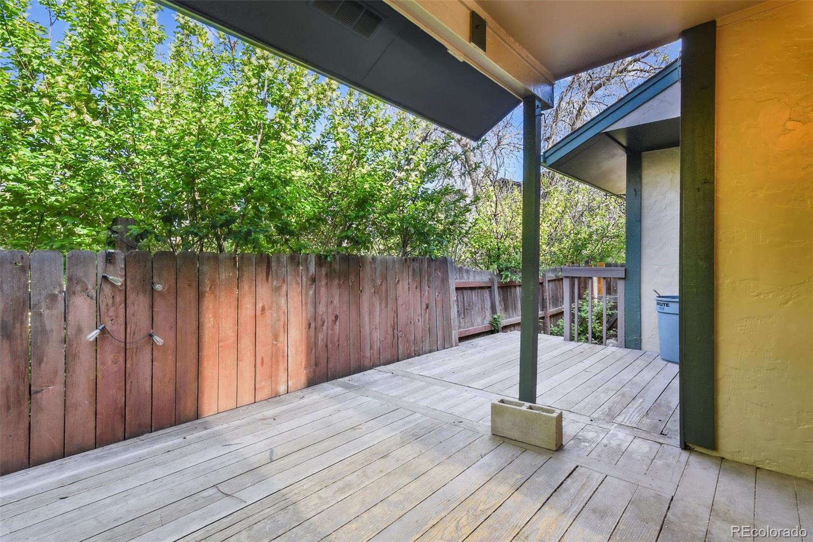 4710 E Louisiana Avenue