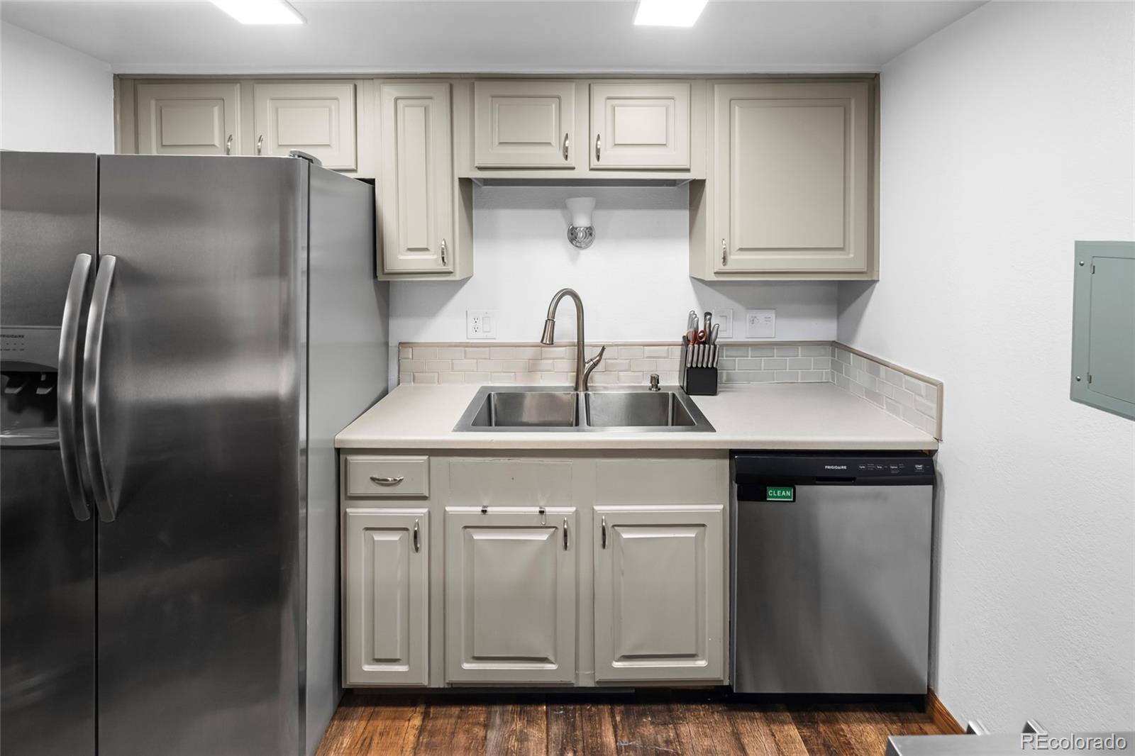 12118 Melody Drive Unit: 206