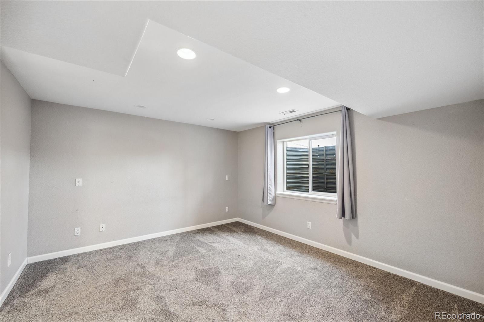 17673 E Brunswick Place