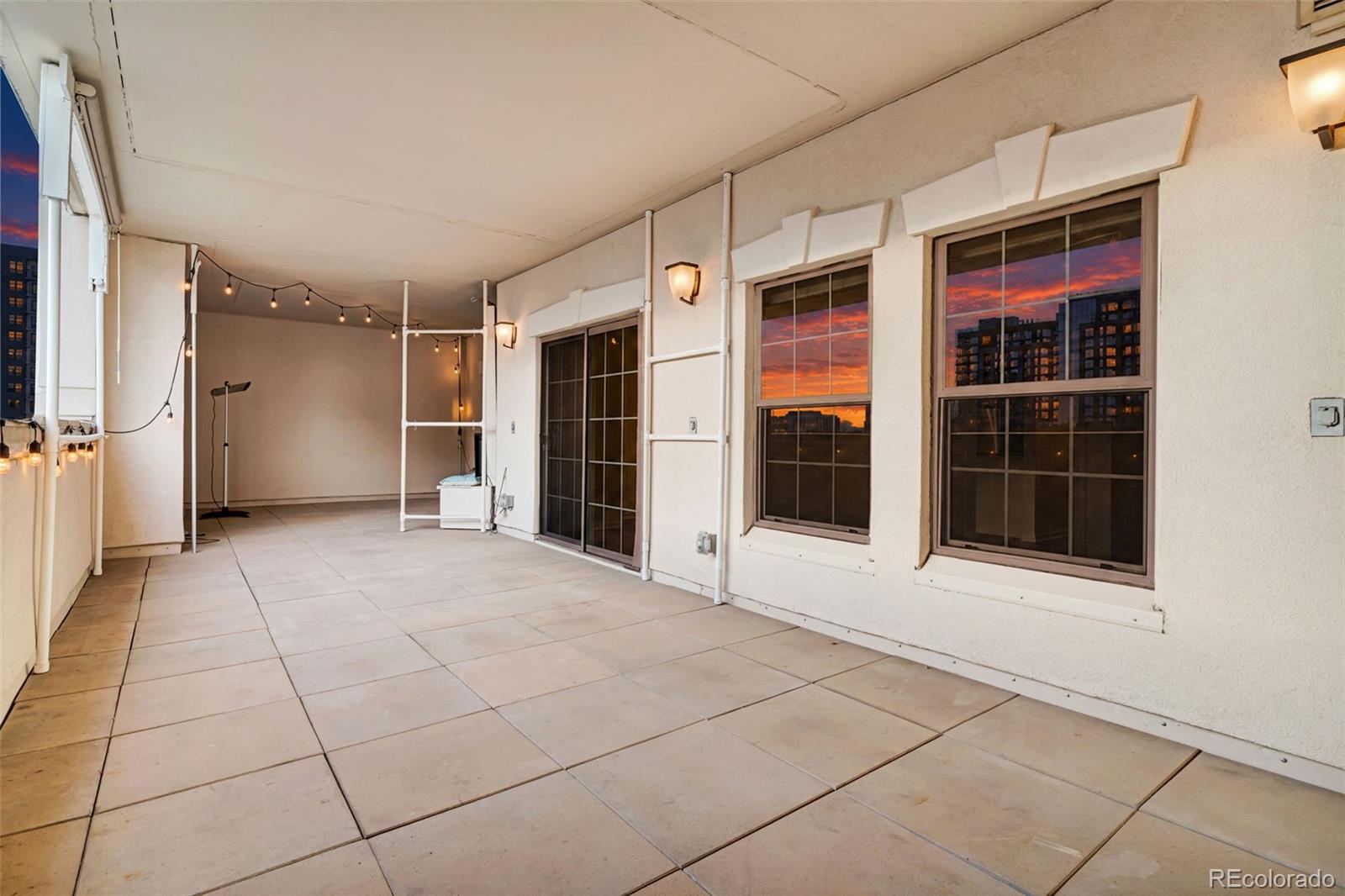 925 N Lincoln Street Unit: 3C