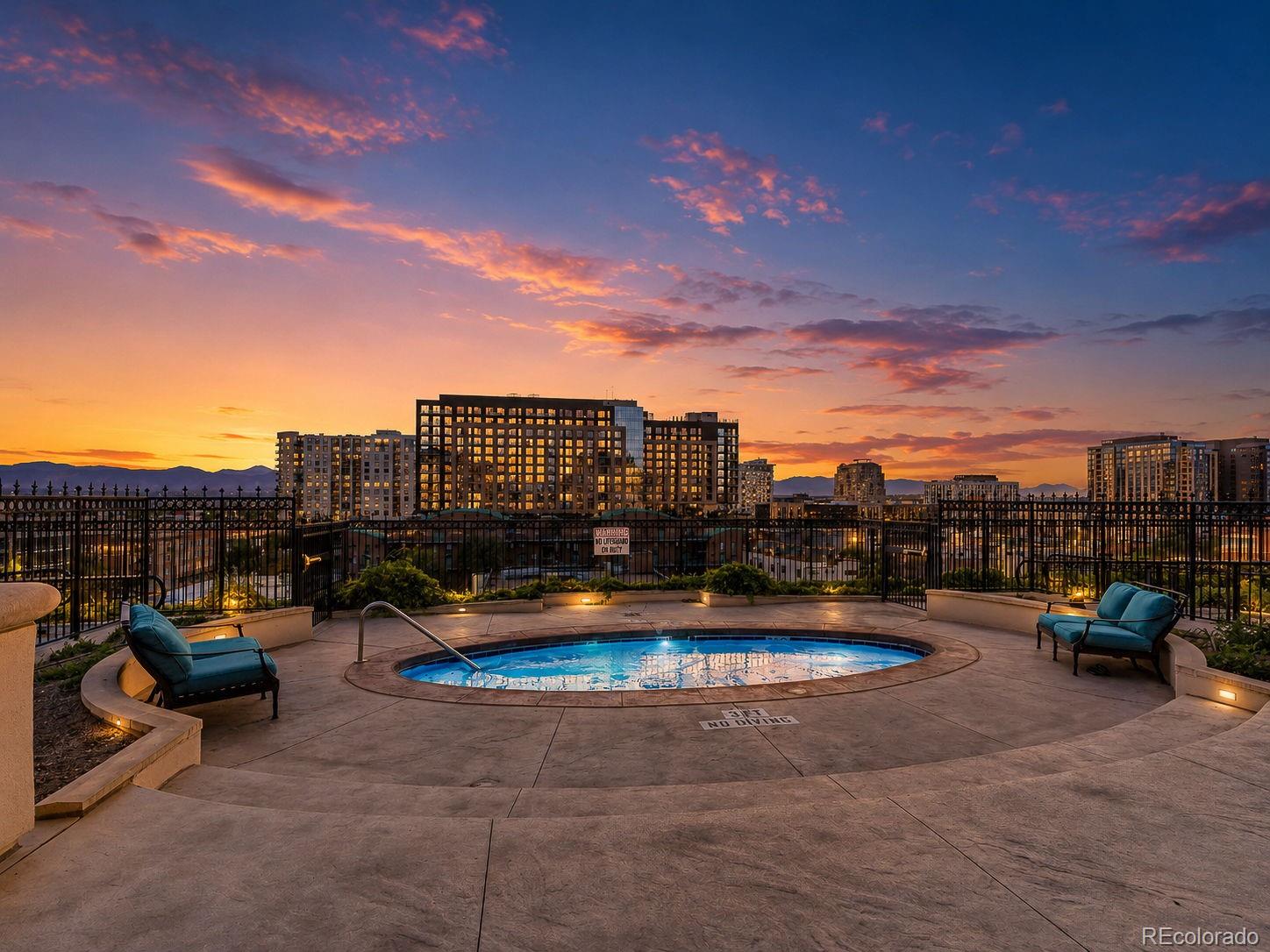 925 N Lincoln Street Unit: 3C