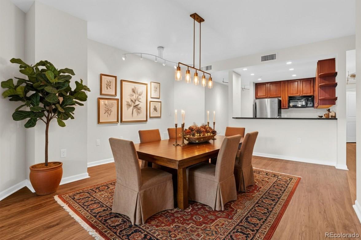 925 N Lincoln Street Unit: 3C