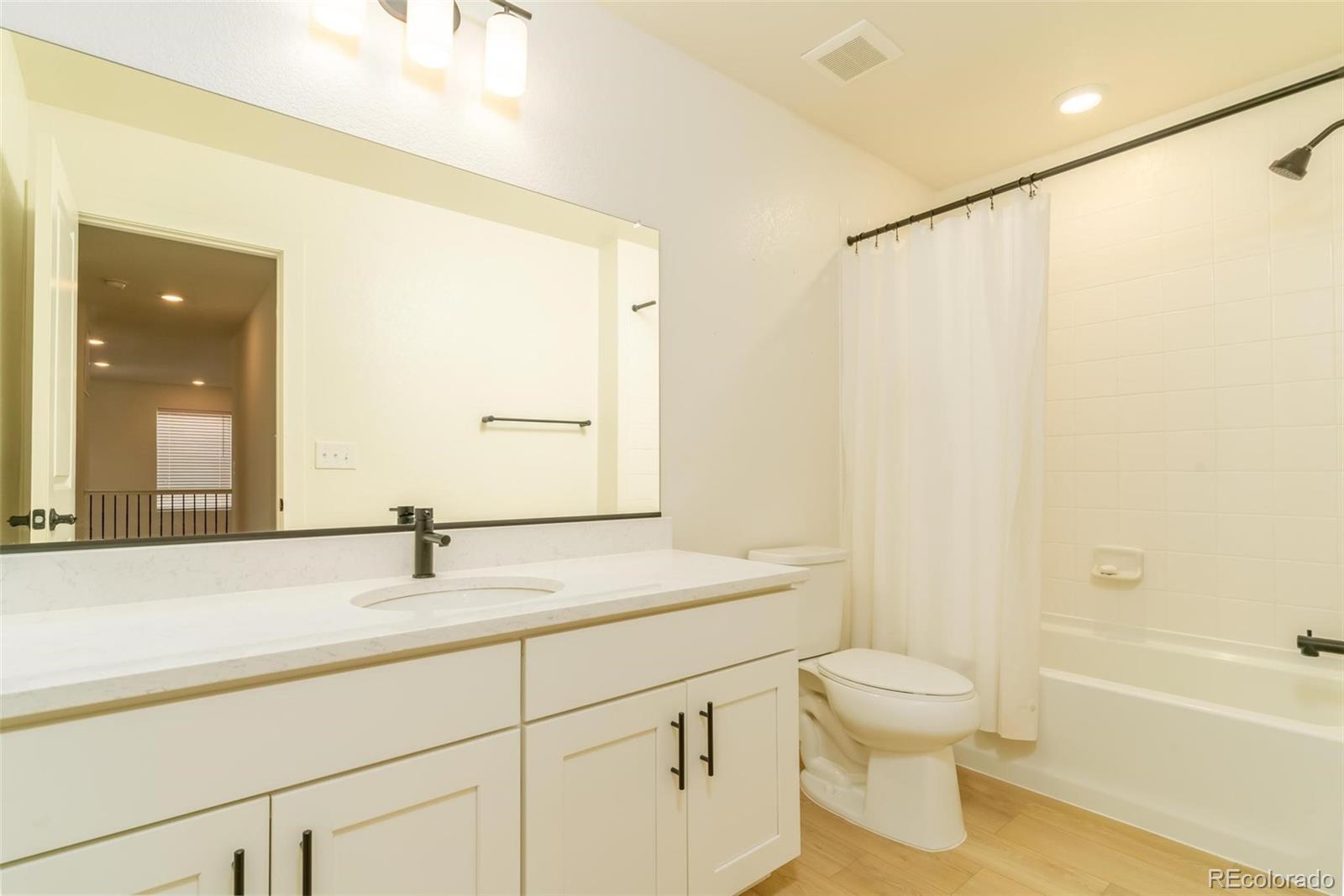 5937 N Orleans Street