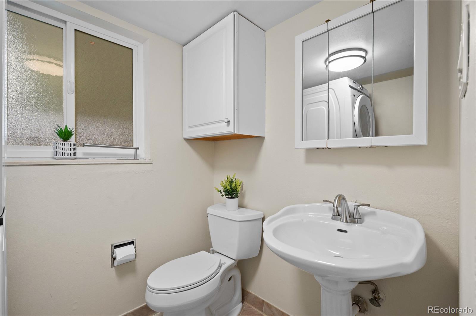 8722 E Layton Avenue