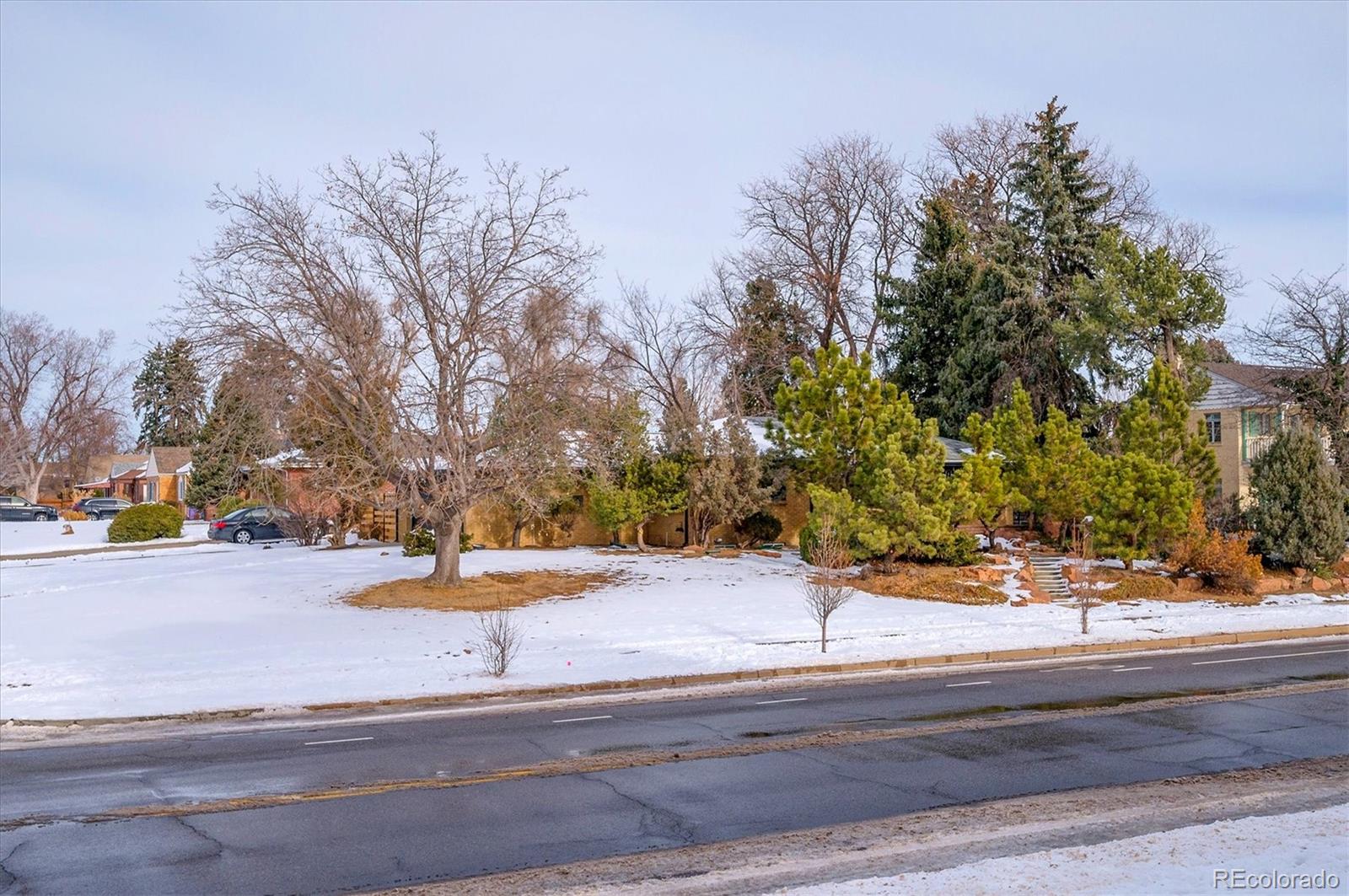 3305 E 26th Avenue Parkway