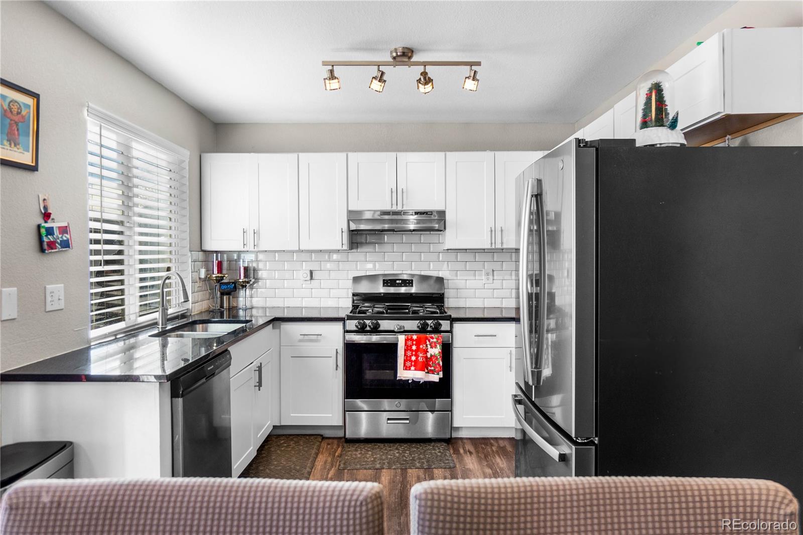 5562 Flanders Street