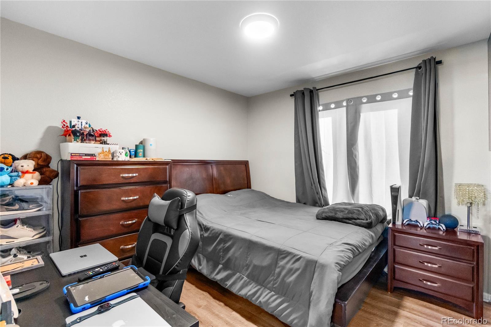 5562 Flanders Street