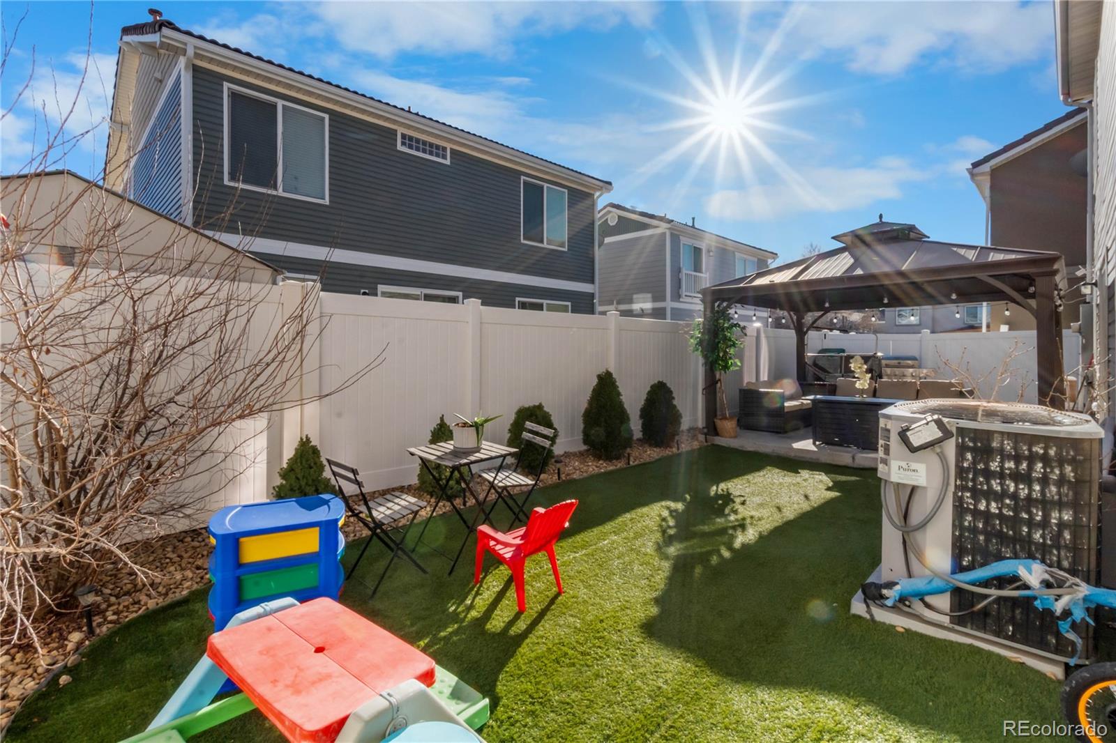 5562 Flanders Street