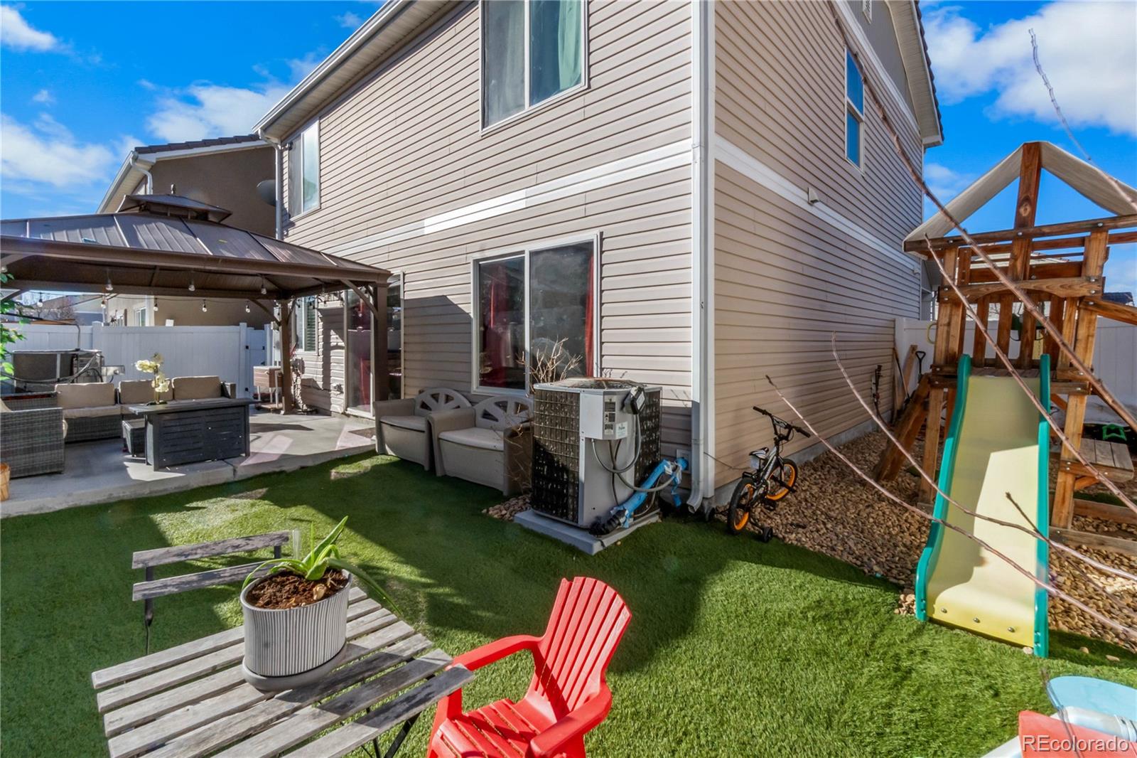 5562 Flanders Street