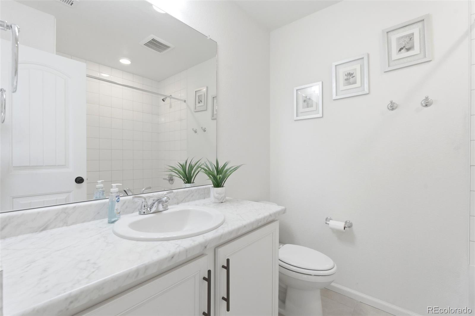 20800 E Beekman Place