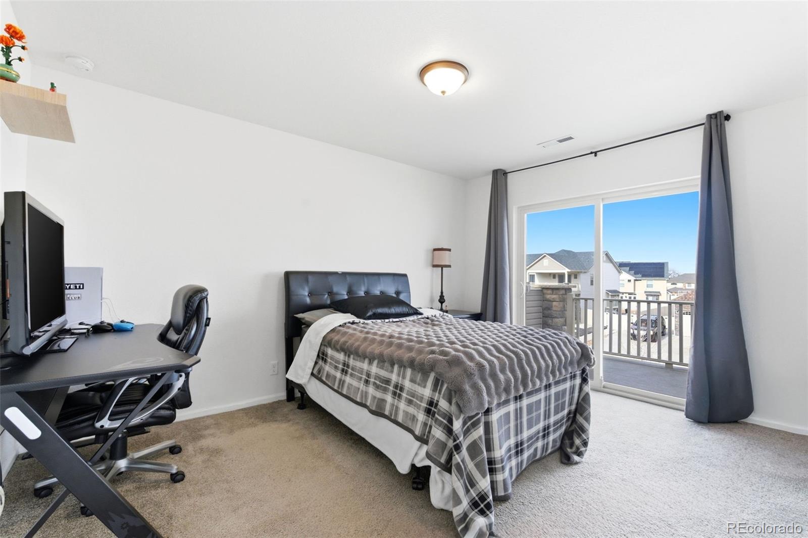 20800 E Beekman Place