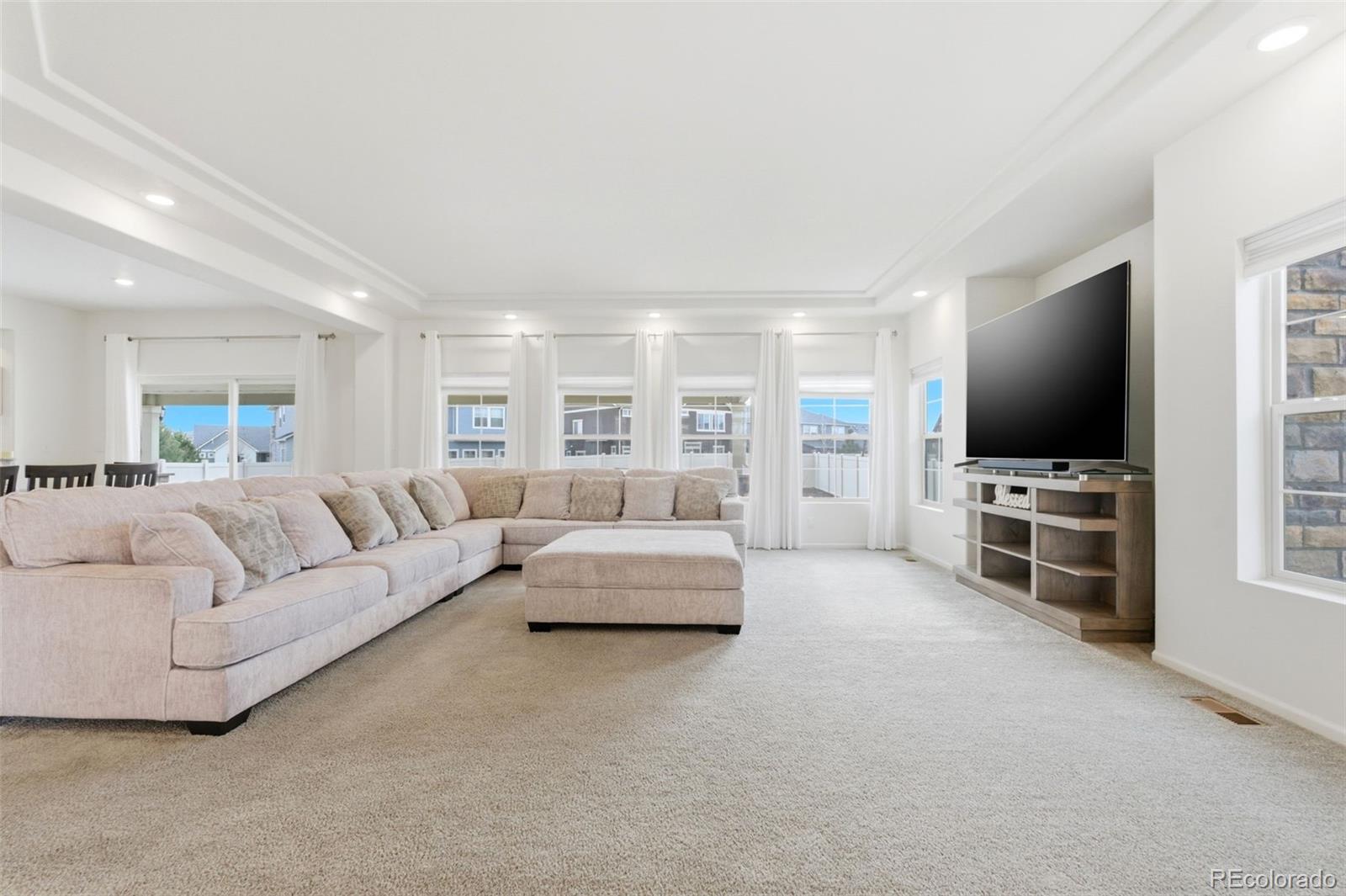 20800 E Beekman Place